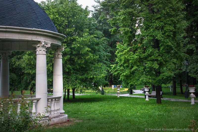 Фотопрогулка Школы фотографии OPEN FOTO по Екатерининскому парку
