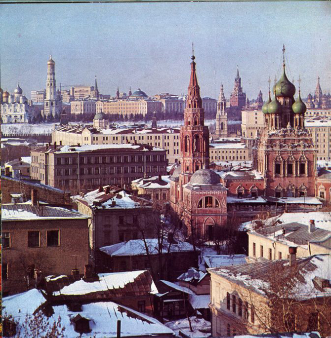 Вид с Дома писателей в Лаврушинском переулке. Фото 1968 года. Фотограф: Н.Рахманов Вид с Дома писателей в Лаврушинском переулке. Фото 1968 года. Фотограф: Н.Рахманов