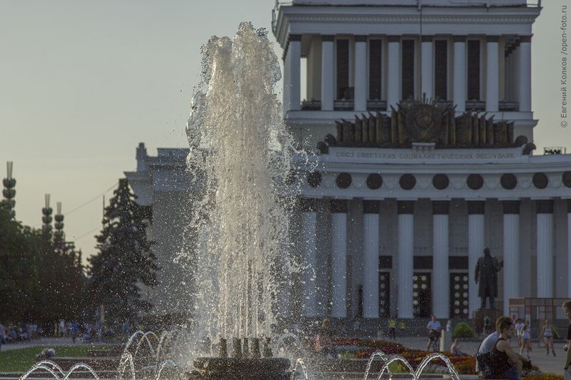 Фотопленэр Школы фотографии OPEN FOTO на ВДНХ