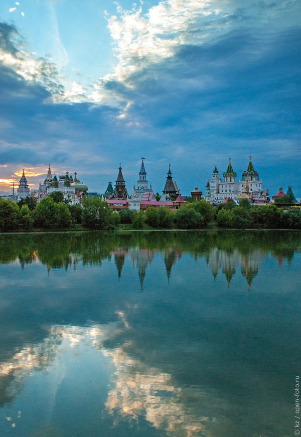 Измайловский остров. Вид на Измайловский Кремль. Фото Ксении Ждановой