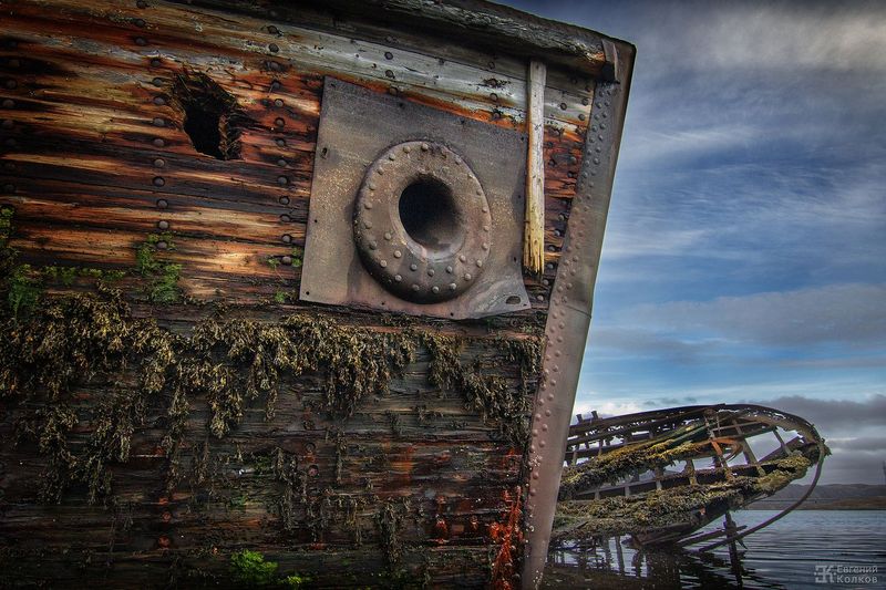 На кладбище кораблей. Фото: Евгений Колков На кладбище кораблей. Фото: Евгений Колков