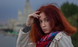 Съемка портрета в городе. Фото: Евгений Колков